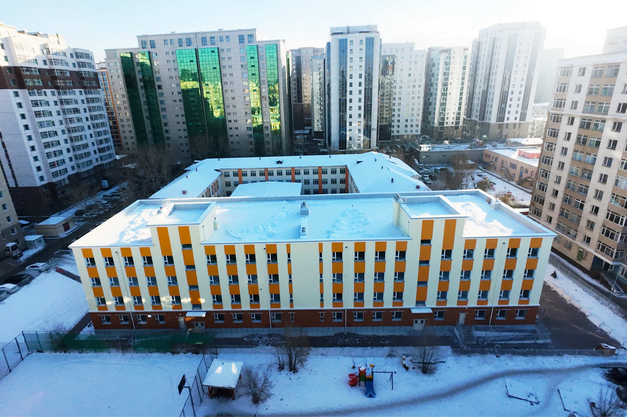 Нийслэлийн 15 дугаар сургуулийн 640 хүүхдийн суудалтай өргөтгөлийг ашиглалтад орууллаа